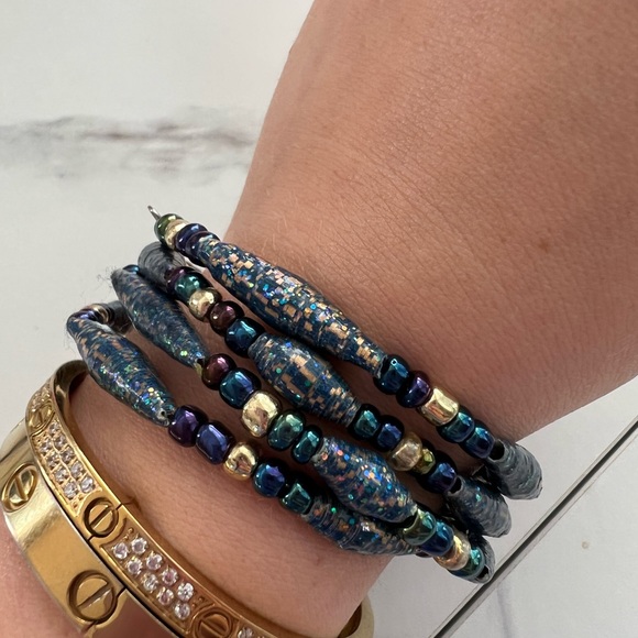 Handmade Paper Bracelet - Picture 1 of 3